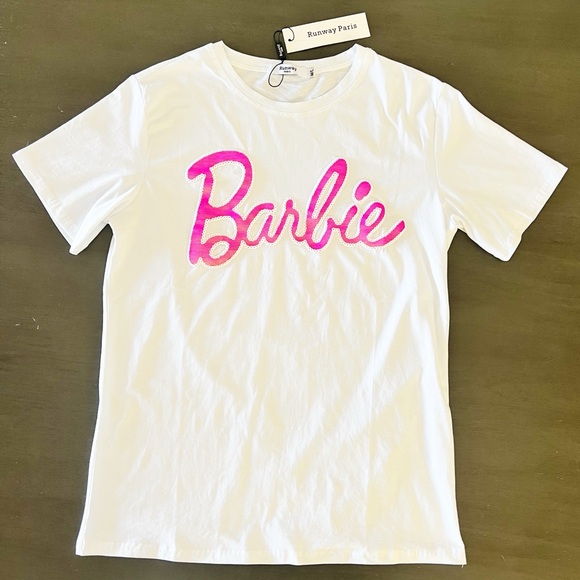 NEW Runway Paris Barbie Cursive White & Hot Pink Sparkly Allover Sequin T-Shirt - Picture 2 of 4